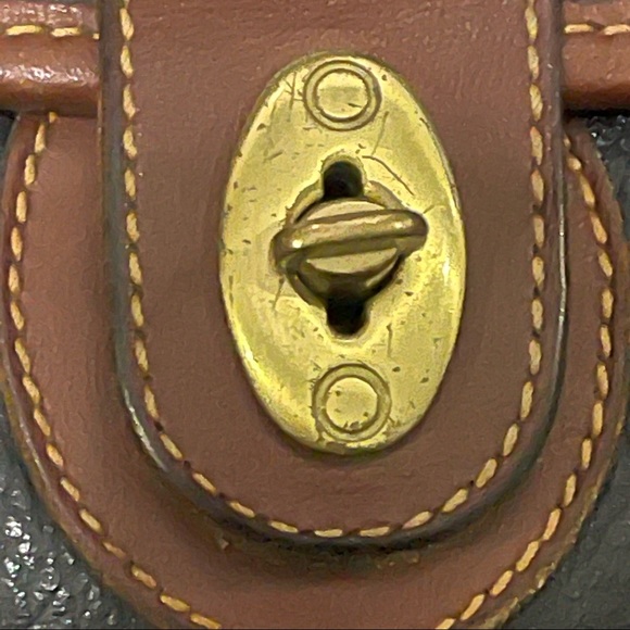 Coach Vintage Sheridan pebbled leather  crossbody bag black tan trim mad… - Picture 9 of 12